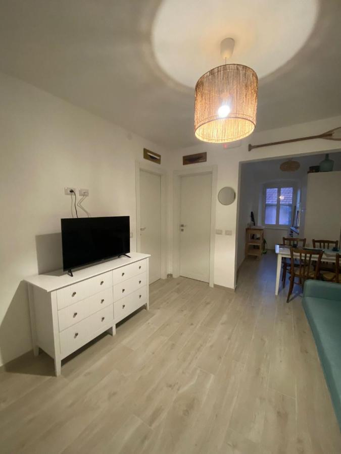 פורטו ונרה Ferrando Apartments Mary House, Le Grazie מראה חיצוני תמונה